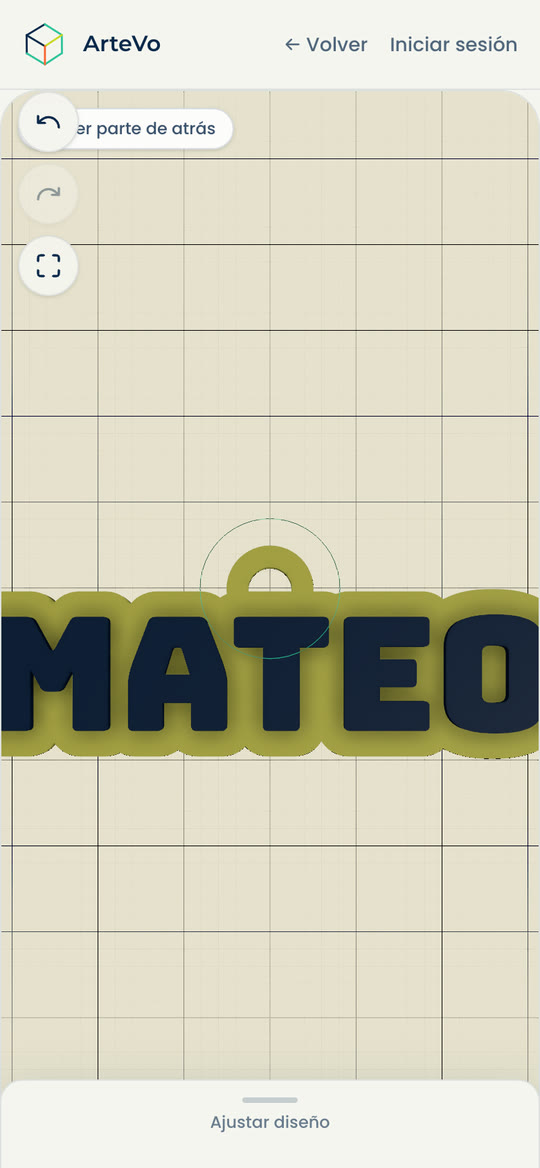 Editor móvil de ArteVo con un llavero que dice MATEO en colores lima y azul profundo.